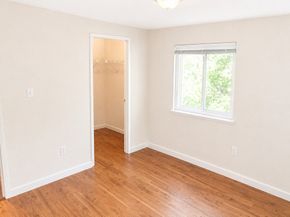 8 Post Oak Ln 20, Natick MA 01760