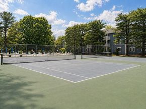 8 Post Oak Ln 20, Natick MA 01760