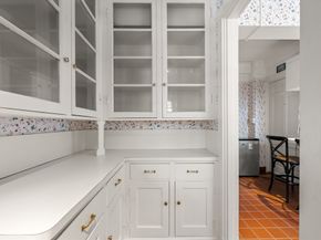 192 Commonwealth Ave 2, Boston MA 02116