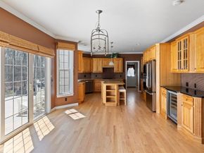 3 Oak Street, Hopkinton MA 01748