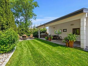 581 Saw Mill Brook Parkway, Newton MA 02459