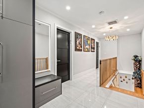 581 Saw Mill Brook Parkway, Newton MA 02459