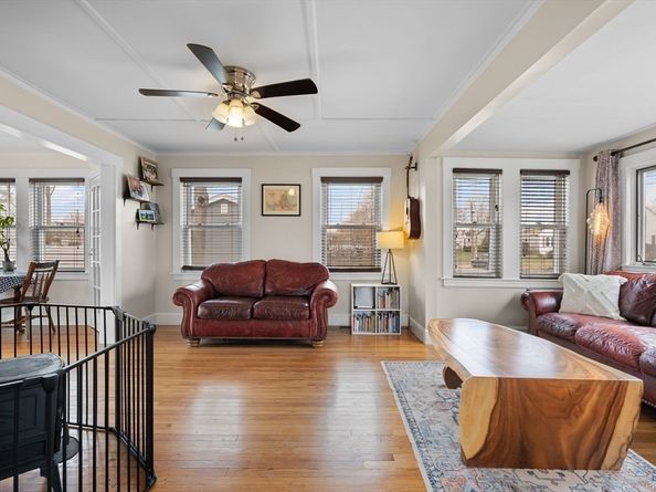 31 Howe St, Quincy MA 02169