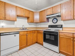 595 Revere Beach Pkwy 22, Revere MA 02151