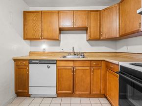 595 Revere Beach Pkwy 22, Revere MA 02151