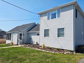 19 Dartmouth Rd, Ipswich MA 01938