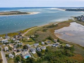 19 Dartmouth Rd, Ipswich MA 01938