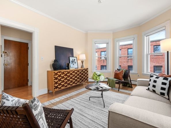 5 Washburn Terrace 3, Brookline MA 02446
