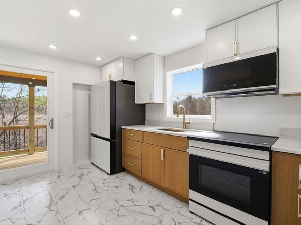 72 Holden Road, Paxton MA 01612