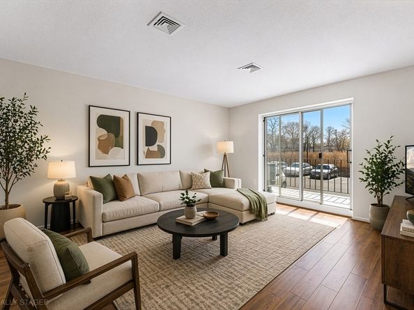 45 Loomis St 108, Malden MA 02148