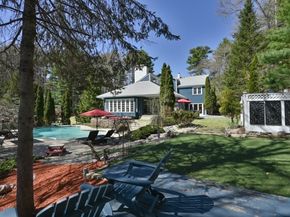 25 Pleasant St, Dover MA 02030