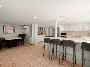 25 Pleasant St, Dover MA 02030