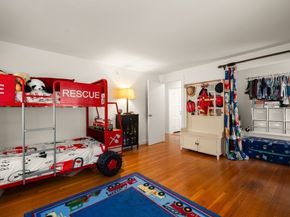 25 Pleasant St, Dover MA 02030