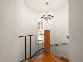 25 Pleasant St, Dover MA 02030