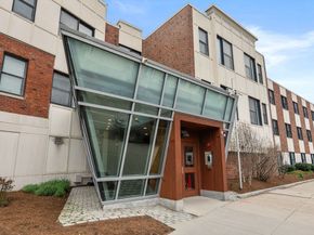 99 Chestnut Hill Avenue 310, Boston MA 02135