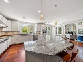 1 Betsy Ln, Dover MA 02030