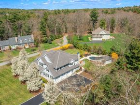 1 Betsy Ln, Dover MA 02030