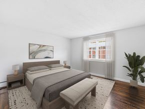 27 Arlington Road 13, Woburn MA 01801