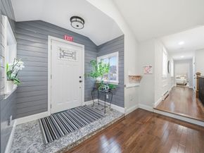 30 Glendale Ave, Uxbridge MA 01569