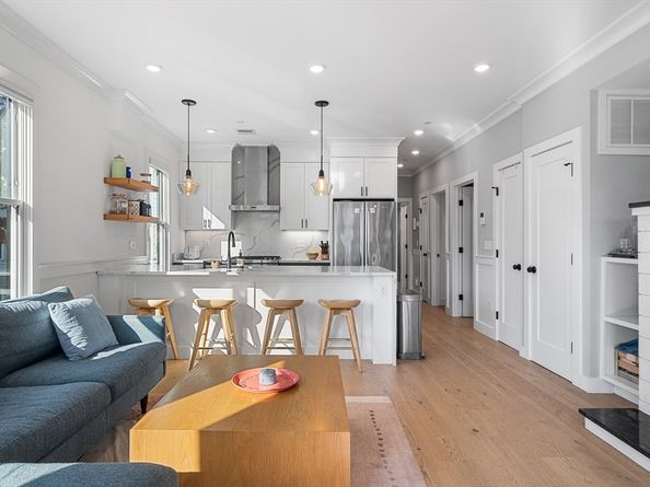 111 Beacon St B, Somerville MA 02143