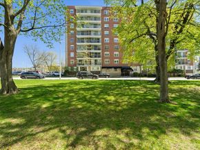 80 Salisbury St 101, Worcester MA 01609