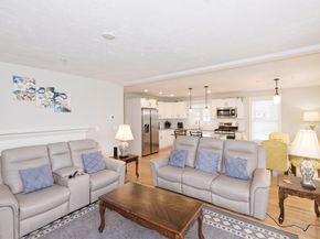 1202 Hazelwood Way 1202, Clinton MA 01510
