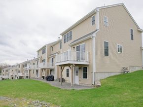 1202 Hazelwood Way 1202, Clinton MA 01510