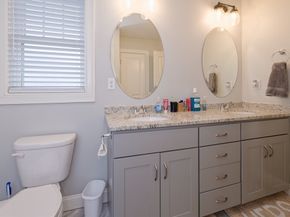 1202 Hazelwood Way 1202, Clinton MA 01510