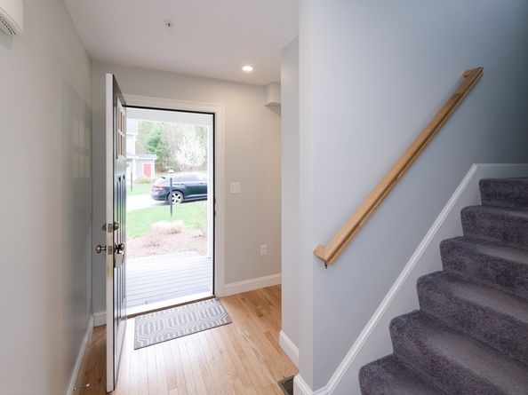 1202 Hazelwood Way 1202, Clinton MA 01510
