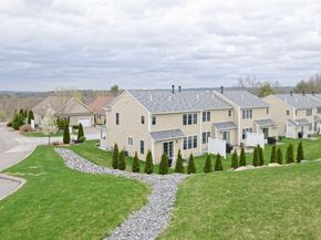 1202 Hazelwood Way 1202, Clinton MA 01510