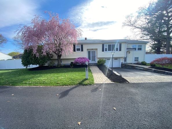 3 Tomaso Rd, Milford MA 01757