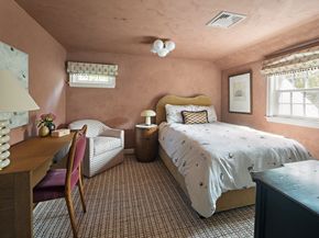 117 Forest St, Wellesley MA 02481