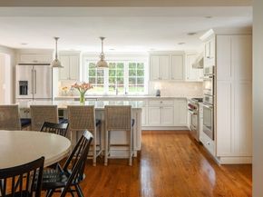 117 Forest St, Wellesley MA 02481
