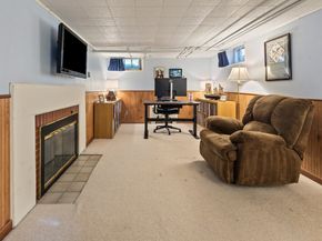 30 Kinnicutt Rd, Worcester MA 01602