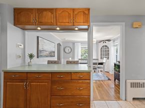 30 Kinnicutt Rd, Worcester MA 01602