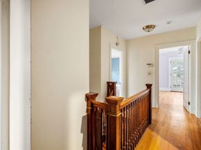 10 Stoneleigh Cir, Watertown MA 02472