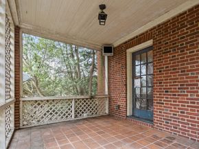 10 Stoneleigh Cir, Watertown MA 02472