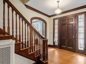 10 Stoneleigh Cir, Watertown MA 02472