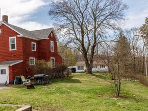 46 Ward Street, Athol MA 01331
