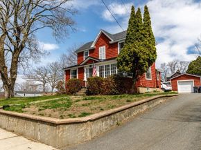 46 Ward Street, Athol MA 01331