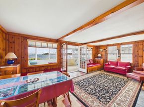 15 Shore Ave, Lakeville MA 02347