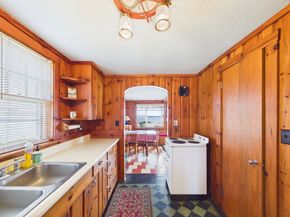 15 Shore Ave, Lakeville MA 02347