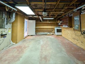 14 Myrna Rd, Framingham MA 01701