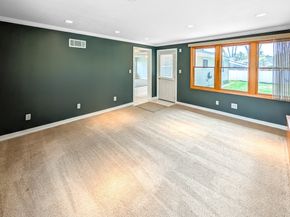 14 Myrna Rd, Framingham MA 01701