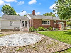 178 Webster St, Needham MA 02494