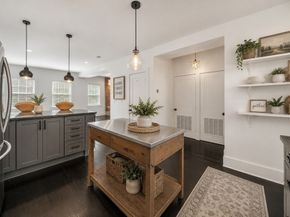 256 Bowen 2, Boston MA 02127