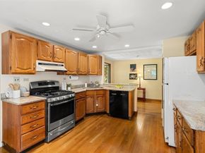 26 Lawrence Ln, Arlington MA 02474