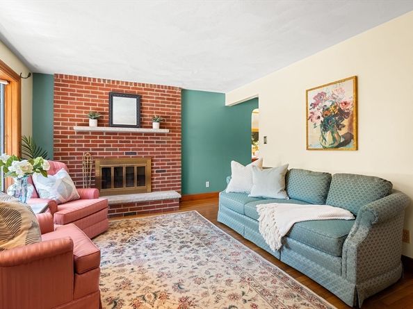 26 Lawrence Ln, Arlington MA 02474