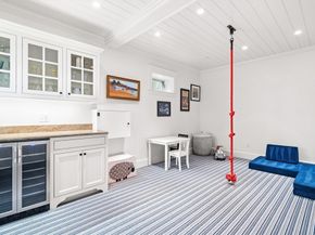 24 Cleveland Rd, Needham MA 02492