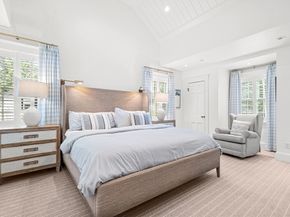 24 Cleveland Rd, Needham MA 02492
